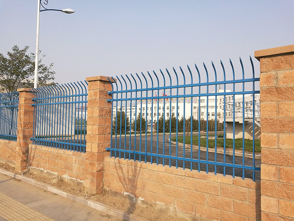 單向防攀爬鋅鋼護(hù)欄
