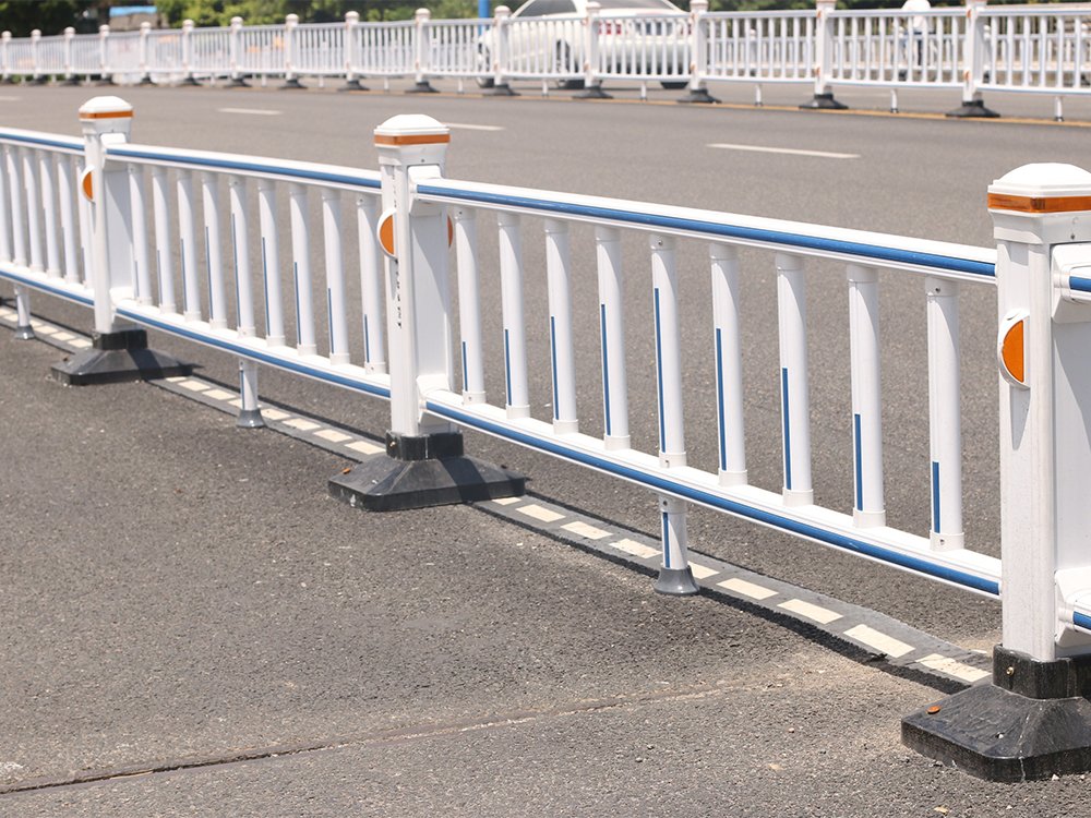 機(jī)非隔離護(hù)欄
