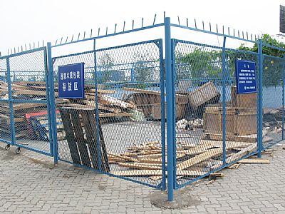 鋼板網(wǎng)護(hù)欄